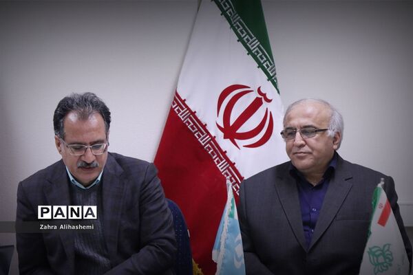 جلسه هم‌اندیشی ارزیابان پایگاه های تغذیه سالم مدارس شهر تهران
