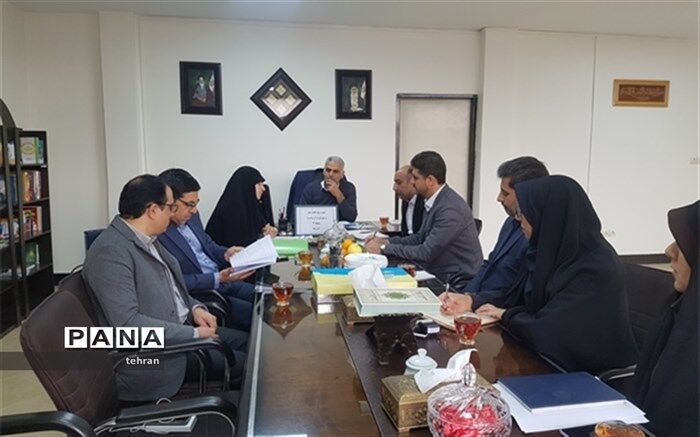 لونی: فعالیت های پرورشی در ذهن دانش آموزان ماندگار است
