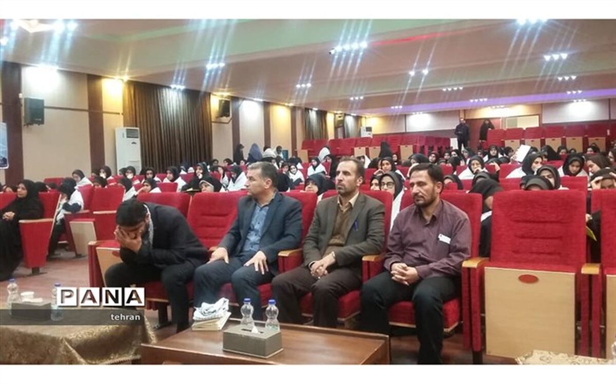 بدرقه  اولین گروه  دانش آموزان اعزامی منطقه 13 به اردوی  راهیان نور
