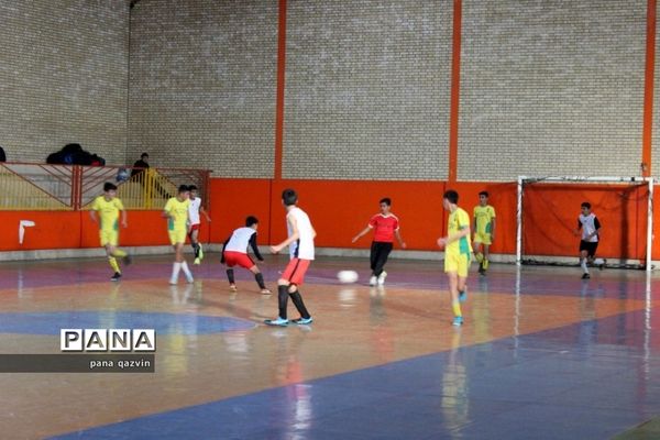 مسابقات فوتسال شهدای دانش‌آموز قزوین