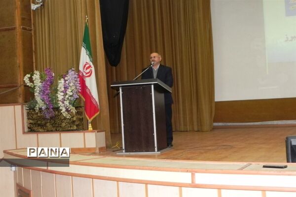 آیین تجلیل از دانش‌آموزان ورزشکار البرزی