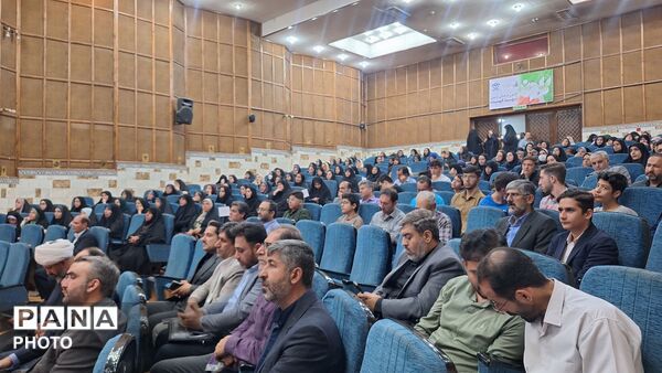 اختتامیه هفتمین اجلاس سراسری نماز دانش‌آموزی استان البرز  درکانون شهید فهمیده کرج 
