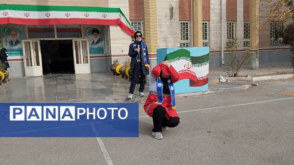 مانور زلزله و ایمنی در مدرسه هوشیار