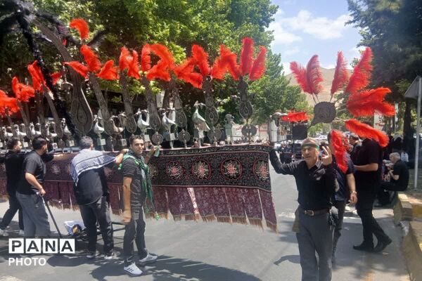 طنین صدای «یا حسین» در آسمان شهر