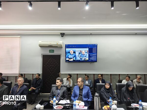 نشست معاون پرورشی و فرهنگی وزارت با مدیران آموزش‌وپرورش استان کرمانشاه