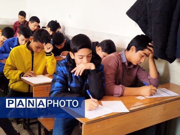 امتحانات نوبت اول در دبیرستان میثاق 