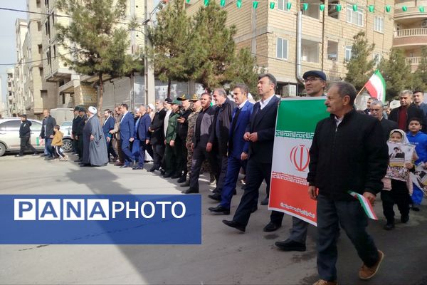 خروش مردمی در خیابان‌های رباط‌کریم در 22بهمن