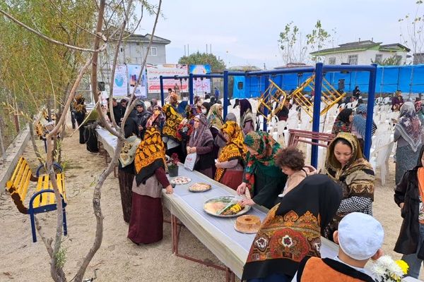 جشن باشکوه روز مادر در گلستان