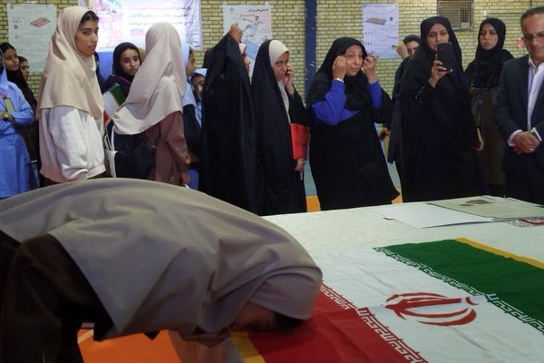 مسابقات داژبال مدارس متوسطه اول بندرلنگه