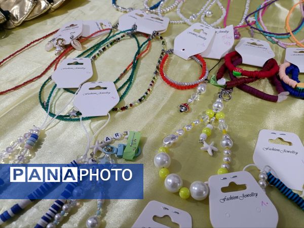 برگزاری بازارچه دانش‌آموزی در دبیرستان دکتر جواد حداد ۲ ناحیه 5