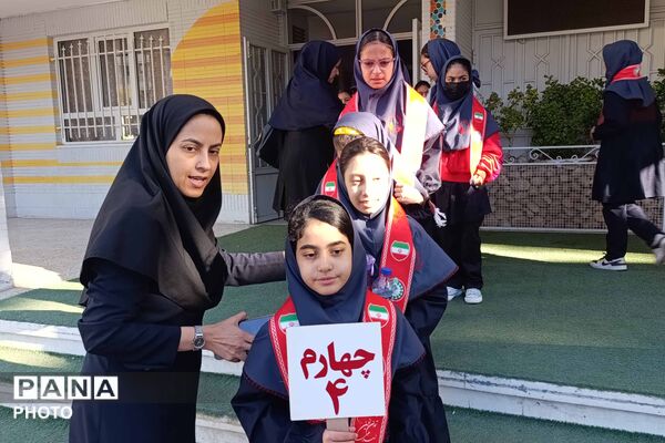 تقسیم مهربانی با شور عاطفه‌ها در مدارس خراسان شمالی