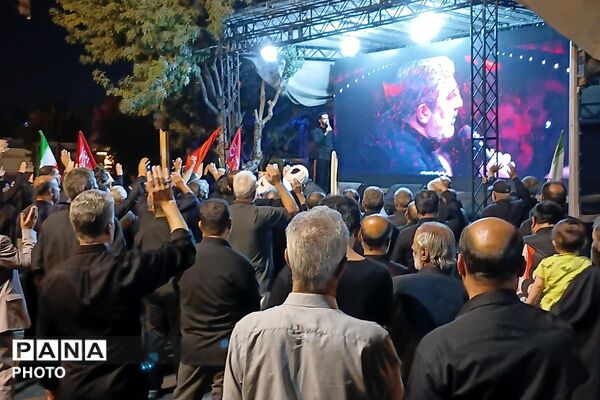 صد و بیست و هفت  شب استقامت در قرچک؛ خیابان همچنان شاهد حماسه حضور مردم 