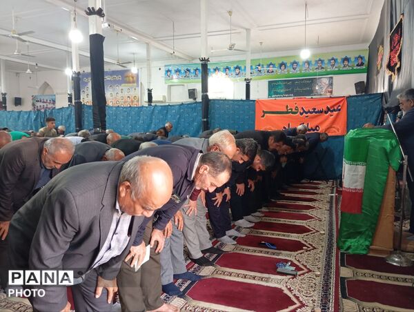 اقامه نماز عید فطر در روستای بلیان کازرون