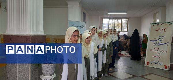 برگزاری جشنواره غذاهای محلی در آموزشگاه فاطمیه 