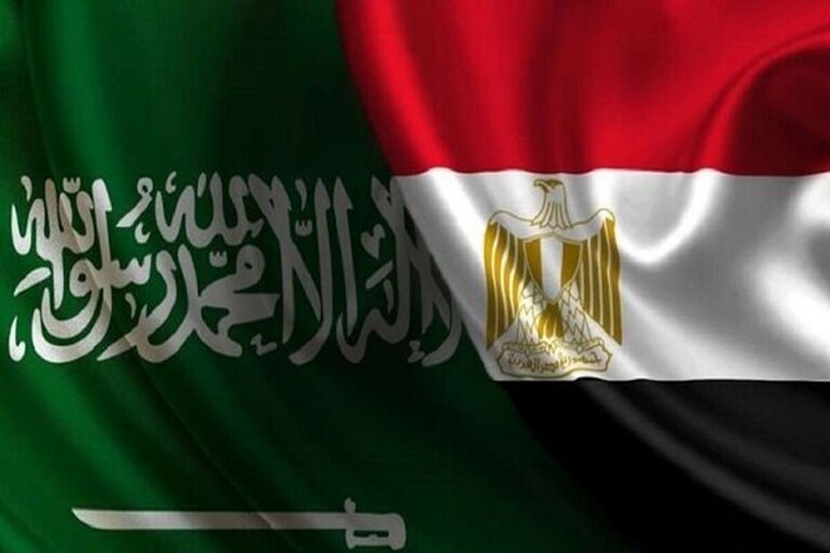 عربستان و مصر قرارداد همکاری نظامی امضا کردند