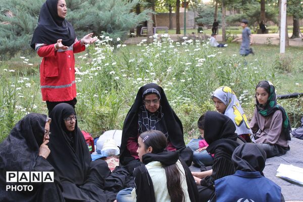 امدادگران کوچک در قلب سملقان