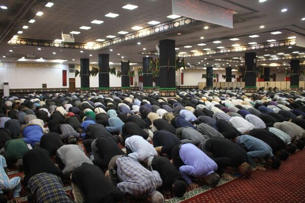 فروغ ایمان و همدلی در نماز جمعه بندرعباس