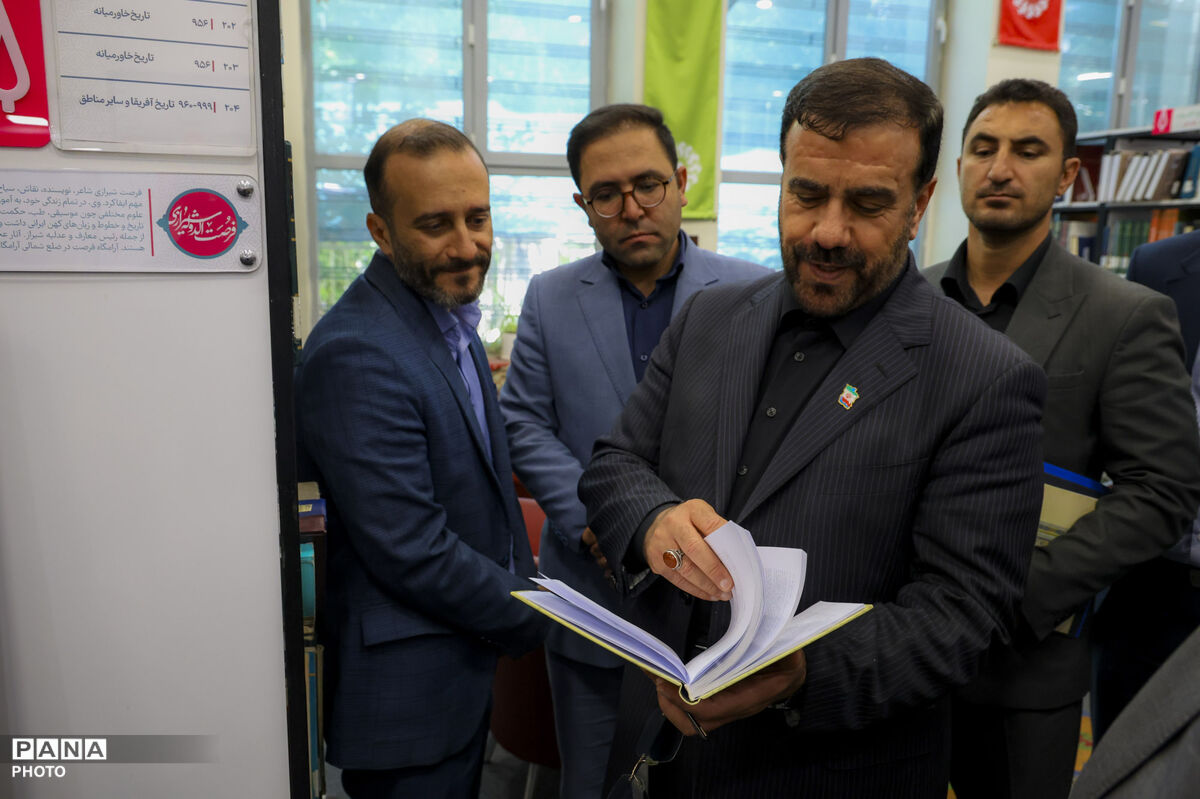 کتابخانه مرکزی شیراز نمادی از معماری فاخر و مقصد گردشگری فرهنگی می‌شود