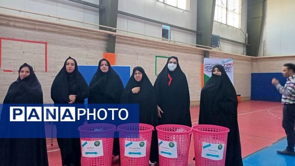 مراسم توزیع تجهیزات ورزشی؛کاروان مهر با نشاط در ناحیه 7 مشهد