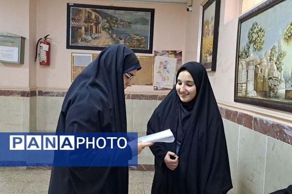  مسابقات قرآن و عترت دانش‌آموزی با حضور پرشور آینده‌سازان