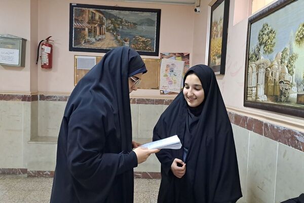  مسابقات قرآن و عترت دانش‌آموزی با حضور پرشور آینده‌سازان
