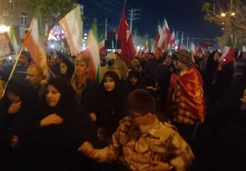حضور دهه‌نودی‌ها در چهل و یکمین شب از اجتماعات مردم غیور کرج
