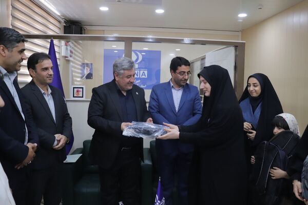 حضور مدیرکل فرهنگ و ارشاد اسلامی آذربایجان شرقی در دفتر خبرگزاری پانا استان به‌مناسبت روز خبرنگار