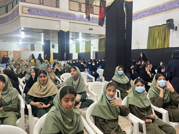 حضور قائم‌مقام معاون وزیر در سازمان دانش‌آموزی در  راهپیمایی ۱۳ آبان شهرک مروارید بندرعباس