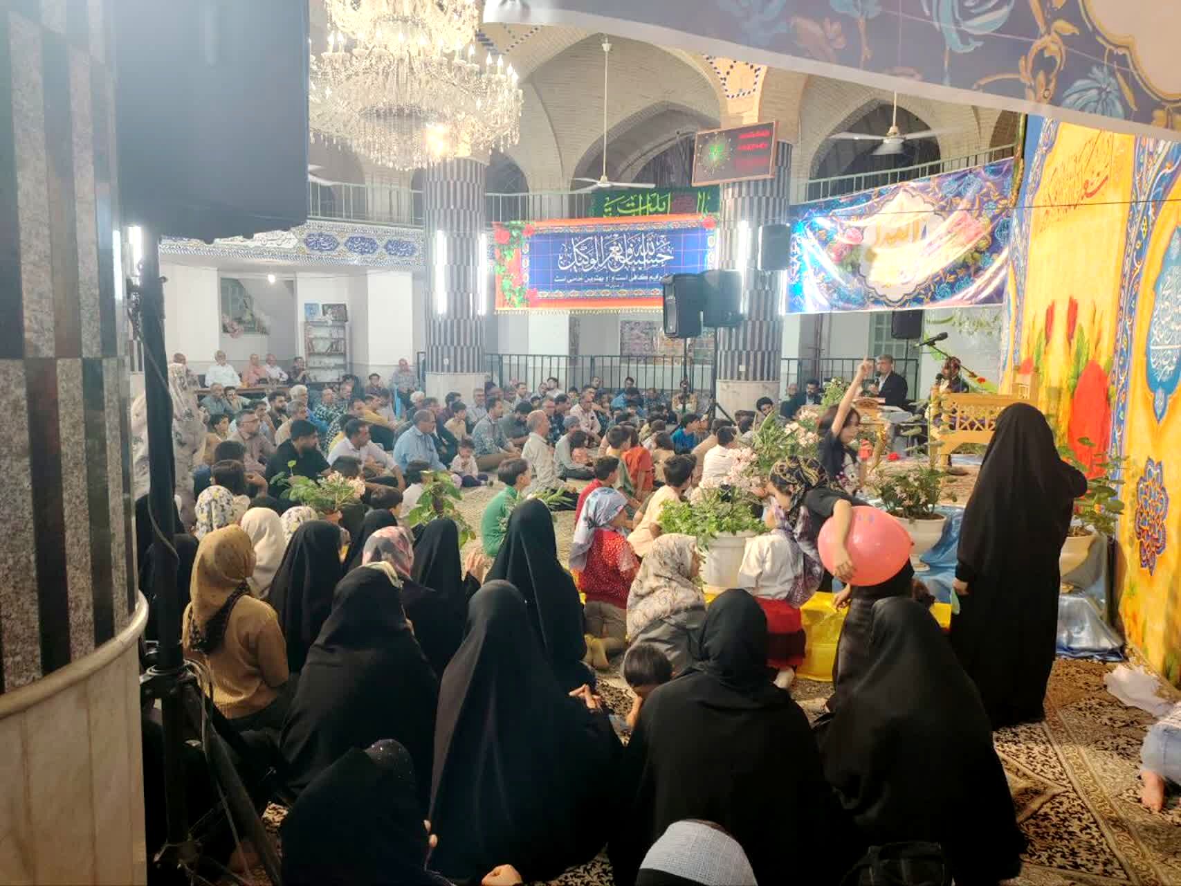 حسینیه صالح آباد میزبان جشن غدیرخم 