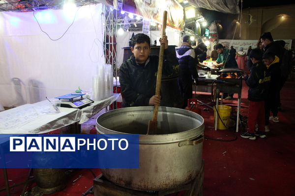 نمایشگاه شب یلدا در باغ دولت‌آباد یزد