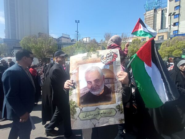 حضور پرشور مشهدی‌ها در راهپیمایی روز قدس؛ فریاد حمایت از فلسطین