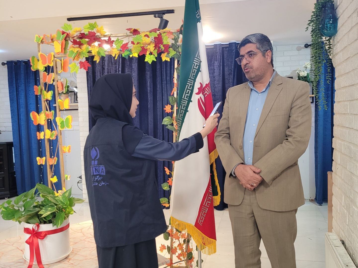 اولین گردهمایی توانمندسازی مدارس ناحیه سه با محوریت هفته بهداشت روان برگزار شد