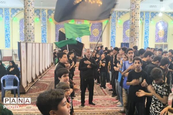 همایش «احلی من العسل» در حسینیه حیدر زرقان