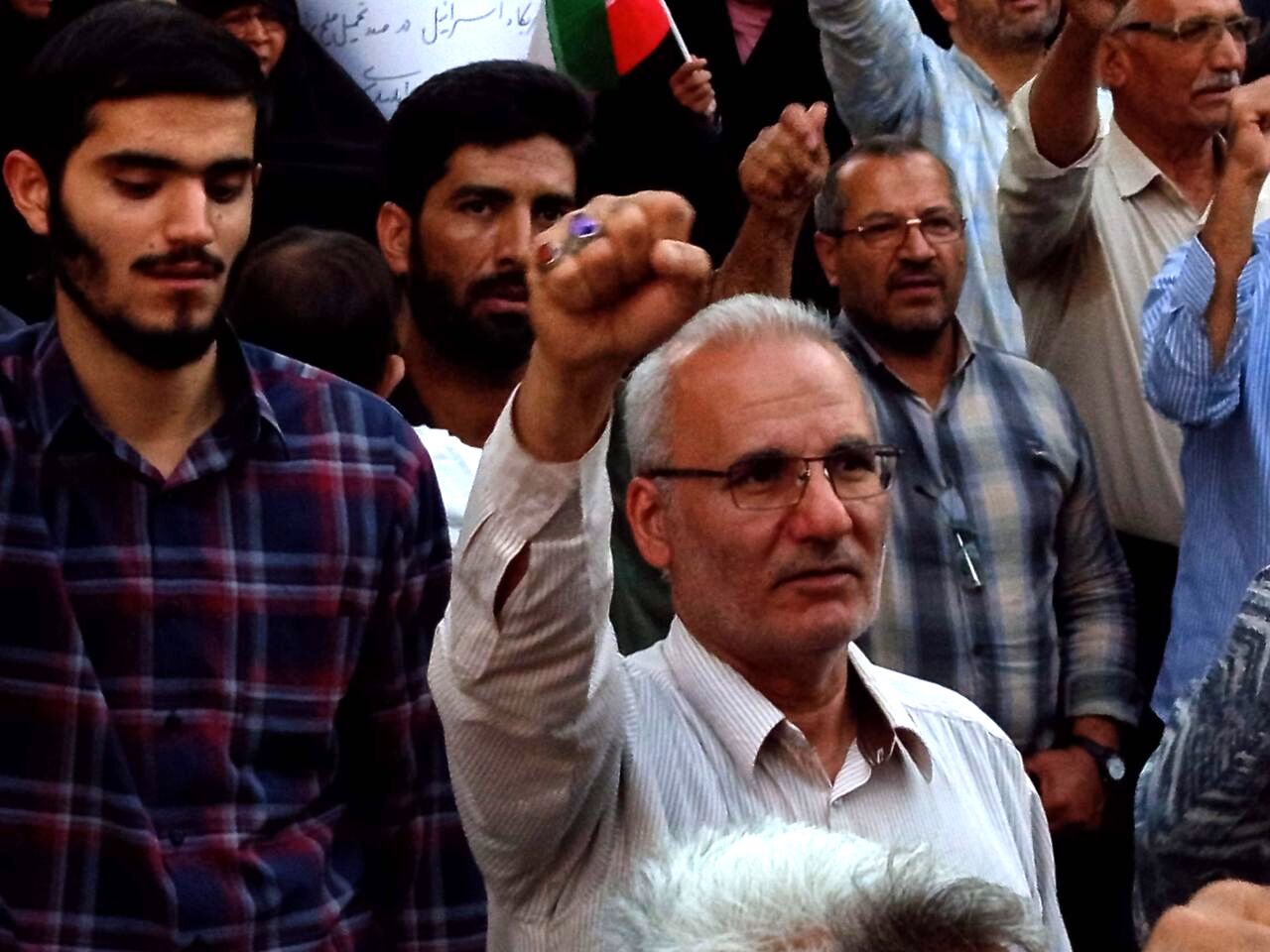ملت ایران سکوت نخواهد کرد