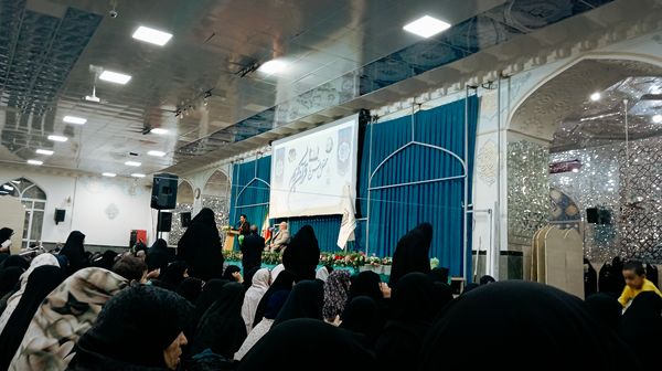 انس با قرآن در امامزاده سید حمزه