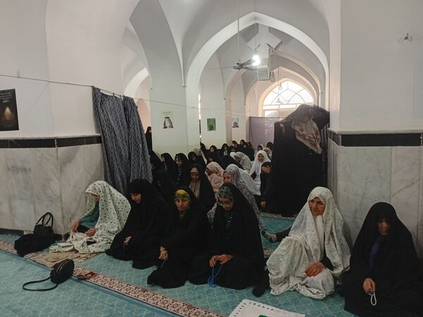 نماز جمعه در مسجد جامع شهرستان خلیل‌آباد