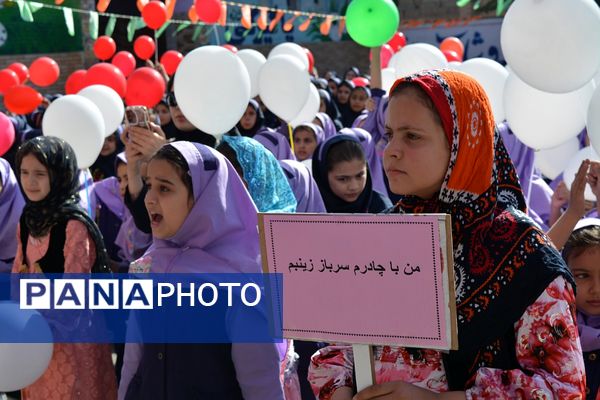 جشن میلاد حضرت زینب(س) با حضور مادران پرستار در دبستان علویان بهارستان‌دو