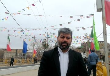 امروز مردم با حضور خود در راهپیمایی 22 بهمن مشت کوبنده ای بر دهان دشمنان زدند