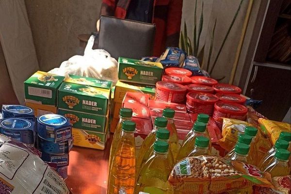 پخش ارزاق در هنرستان کوثر شهر قیامدشت ری یک