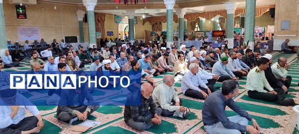 پاسخگویی مسئولان شهرستان باخرز به مردم در میز خدمت