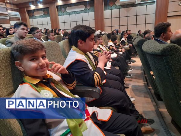 برگزاری مراسم هفته سلامت با حضور دانش آموزان
در اسلامشهر 