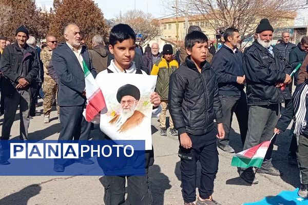 فیروزکوه یکپارچه فریاد «استقلال، آزادی» سر داد