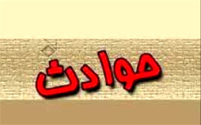 نجات کودک گرفتار در زودپز توسط آتش‌نشانی + عکس
