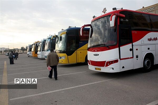اعزام کاروان راهیان نور دختران دانش آموزان میبد