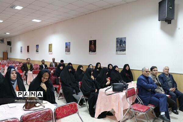 دوره آموزشی مربیان پیشتاز سازمان دانش‌آموزی ناحیه 7 مشهد