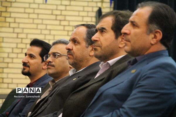 برگزاری نخستین کارگاه سخنوری و فن بیان ویژه مربیان پیشتاز در فارس