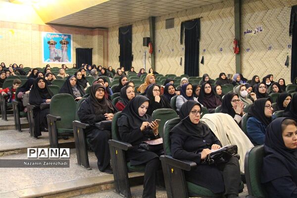 برگزاری نخستین کارگاه سخنوری و فن بیان ویژه مربیان پیشتاز در فارس