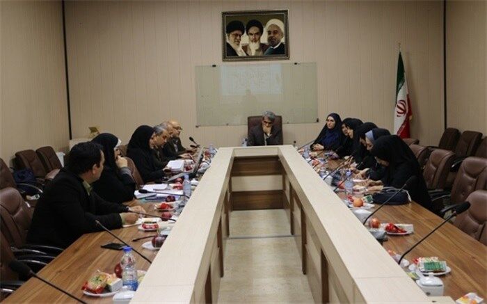 نشست تخصصی کارشناسان امور زنان آموزش و پرورش البرز در کانون امام علی (ع)  برگزار شد
