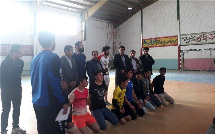 تیم های فوتسال نسر قهرمان مسابقات منطقه رخ شدند