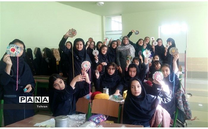 اردوی کارآفرینی در دبستان رازی منطقه ۳